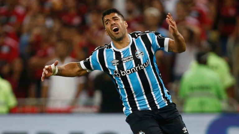 Máxima preocupación en Gremio por el futuro de Luis Suárez