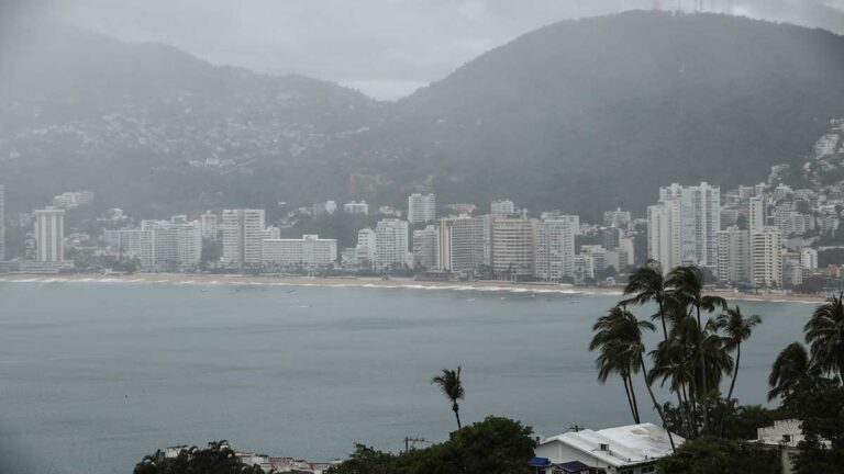 Tormenta Beatriz se transforma en huracán categoría 1: ¿Cuál es su trayectoria y qué estados azota este viernes?