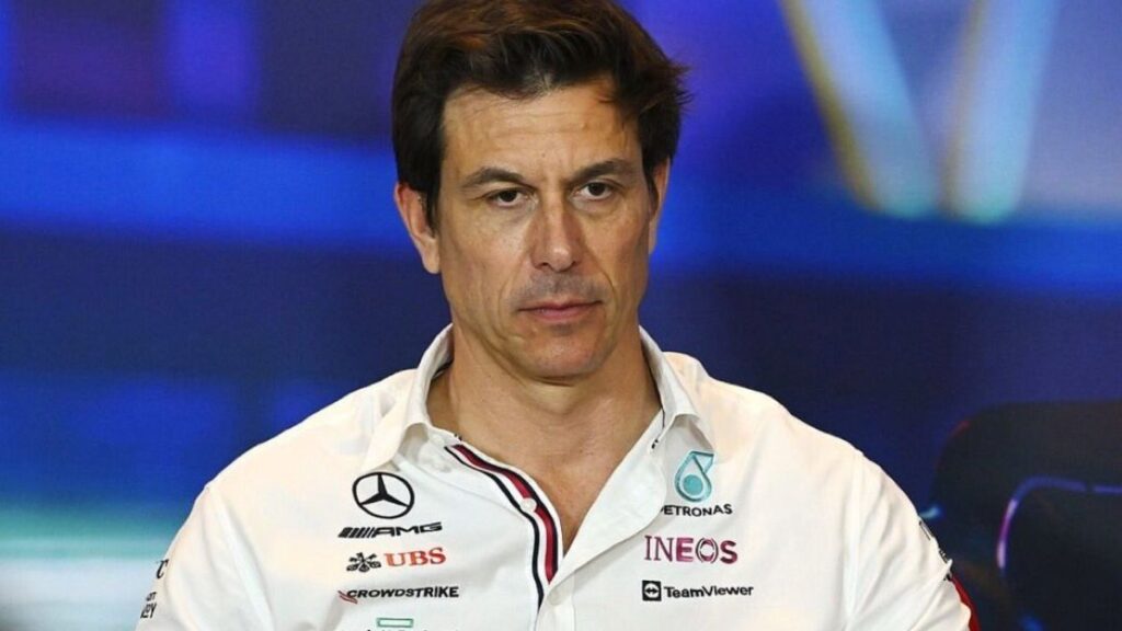 Toto Wolff, jefe de la escudería Mercedes, realista ante el poderío de Red Bull | @F1Tornello