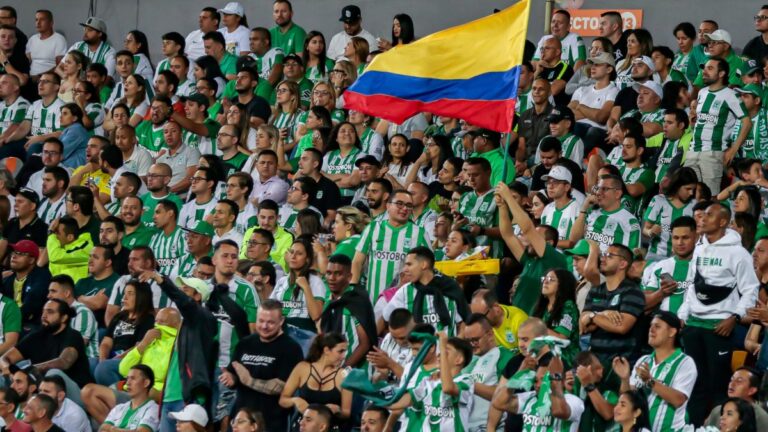 Multitudinario banderazo de hinchas de Atlético Nacional previo a la final ante Millonarios