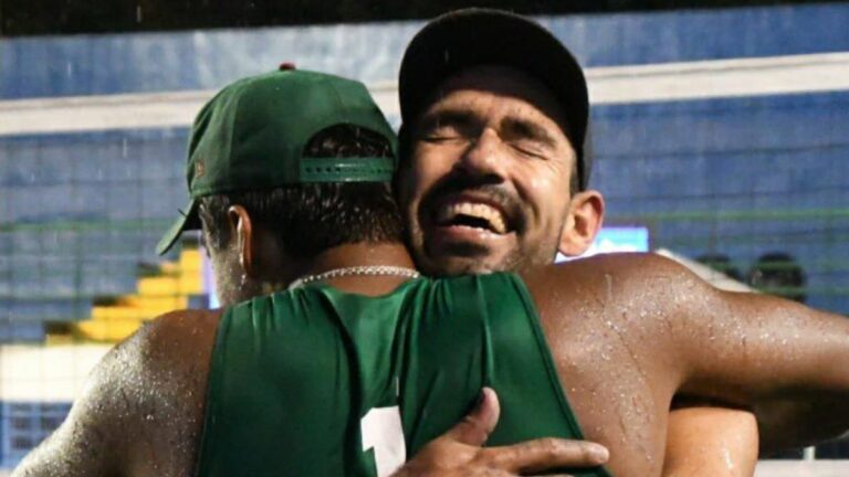 Juan Virgen y Miguel Sarabia van por el oro en la final del voleibol de playa