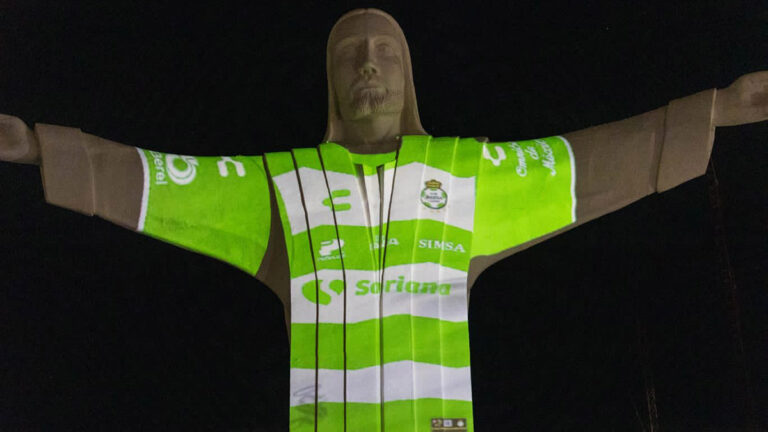 Santos Laguna presenta su nueva playera para el Apertura 2023 de la Liga MX