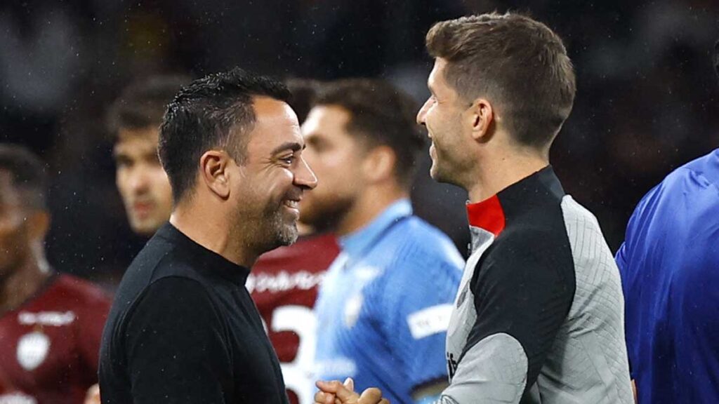 Xavi en el duelo amistoso entre Barcelona y el Vissel Kobe en Japón. Reuters