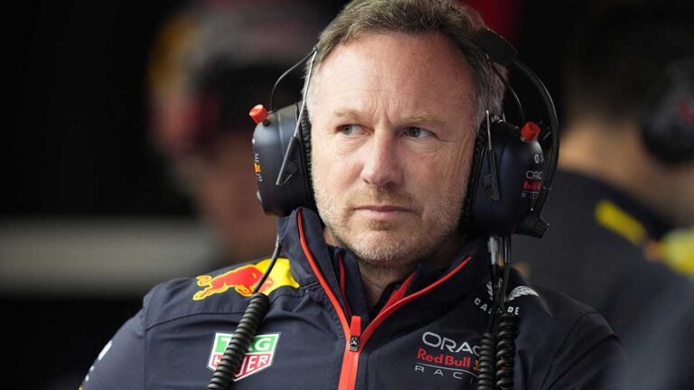 Christian Horner pone  las reglas entre Max Verstappen y Checo Pérez: “Pueden correr duro entre ellos pero tienen que darse espacio”