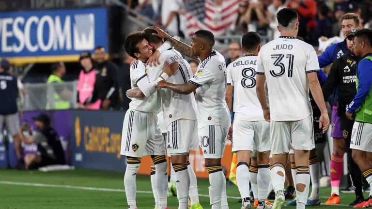 El Galaxy se queda con el Clásico El Tráfico al vencer al LAFC ante asistencia récord en el Rose Bowl