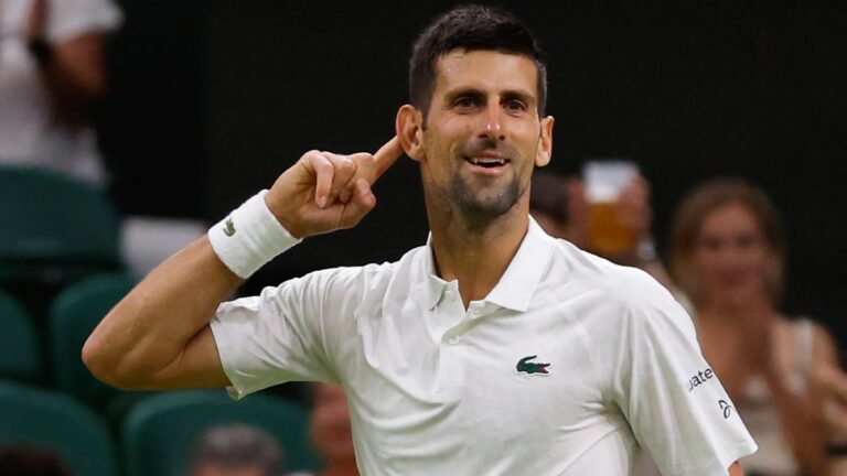 Djokovic fulmina a Wawrinka para meterse a octavos de final en Wimbledon