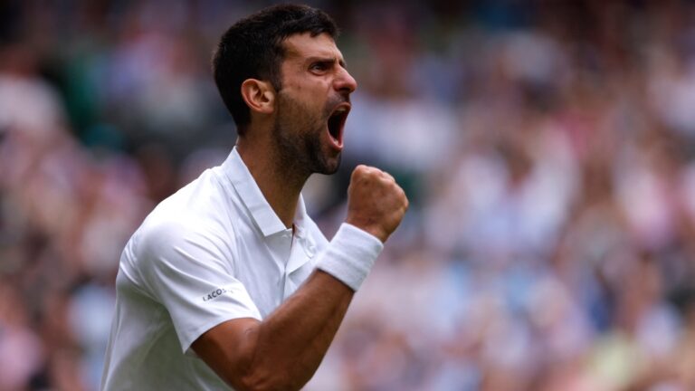 Djokovic remonta ante Rublev para meterse a semifinales de Wimbledon