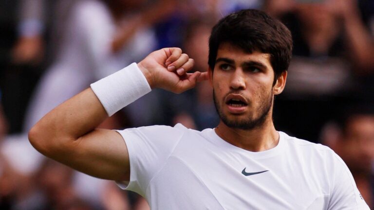 Carlos Alcaraz, el rey de Wimbledon: tremendo triunfo ante Novak Djokovic