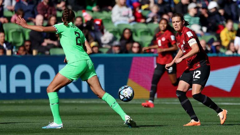 Sinclair falla el penalti y deja ir una oportunidad de oro para Canadá