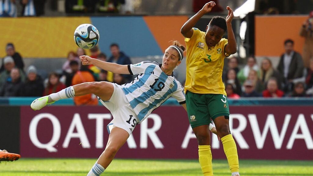 Argentina viene de atrás y rescata un punto tras su empate ante Sudáfrica