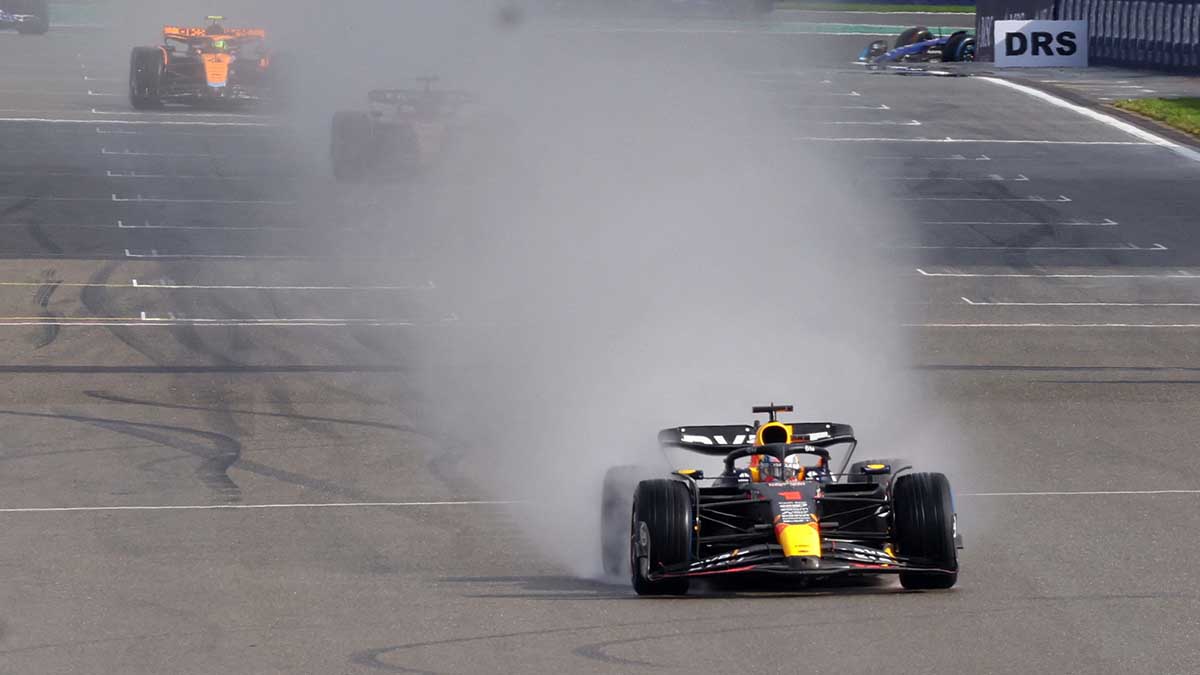 Max Verstappen Se Lleva La Accidentada Carrera Sprint Del GP De Bélgica ...