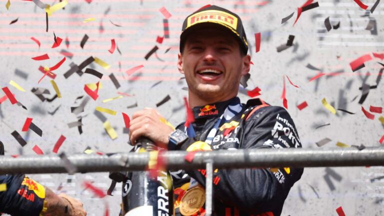 Max Verstappen aclara la discusión con Gianpiero Lambiase, ingeniero de Red Bull