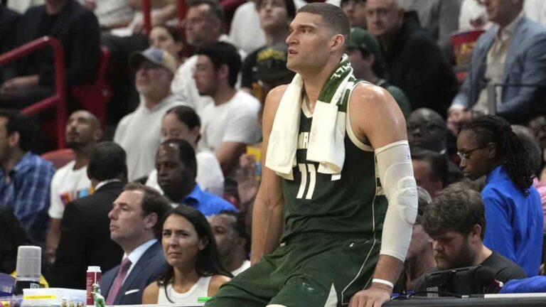 Brook Lopez renueva con los Milwaukee Bucks por dos años