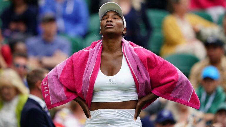 Venus Williams es ovacionada y se va como leyenda de su Wimbledon 24