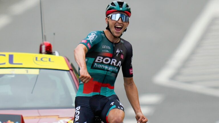 Jai Hindley asalta el liderato del Tour de France al ganar la etapa en los Pirineos