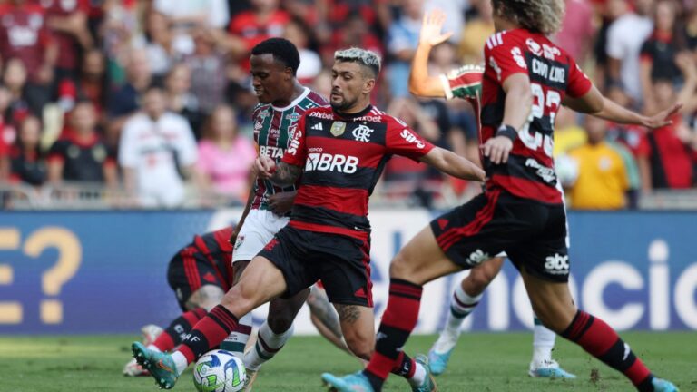 Así fue el golazo de Jhon Arias que anuló el VAR en el clásico entre Fluminense y Flamengo