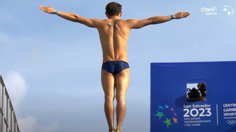 Diego Balleza se lleva la medalla de oro en clavados plataforma 10m