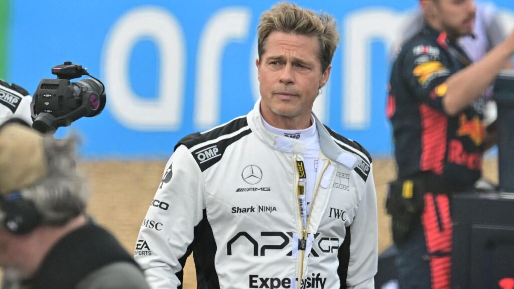 Brad Pitt enamora a la Fórmula 1 en la junta de pilotos