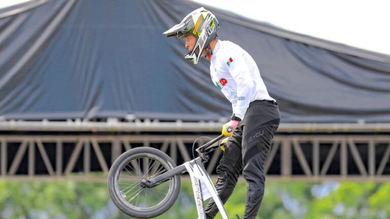 Edgar Rodarte se cuelga el bronce en el ciclismo BMX de San Salvador 2023