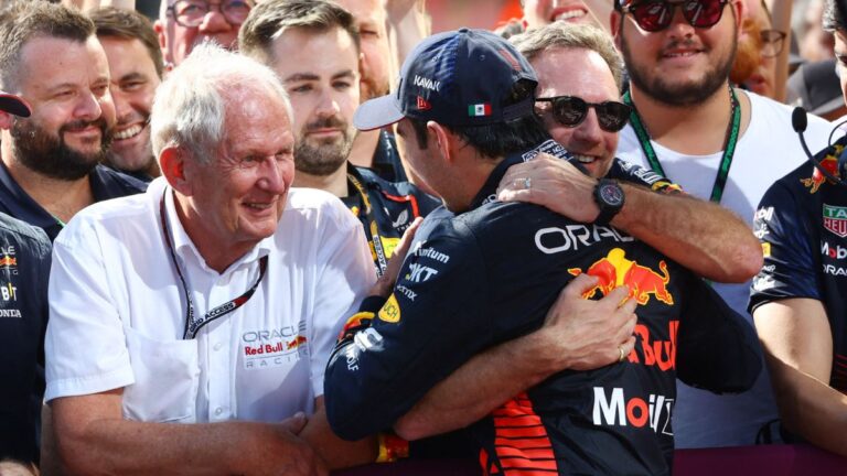 Helmut Marko le pone un alto a las críticas de Ralf Schumacher sobre el futuro de Checo Pérez en Red Bull