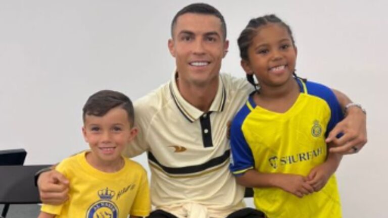 Los hijos de Kim Kardashian hacen el ‘Siuuu’ con Cristiano Ronaldo