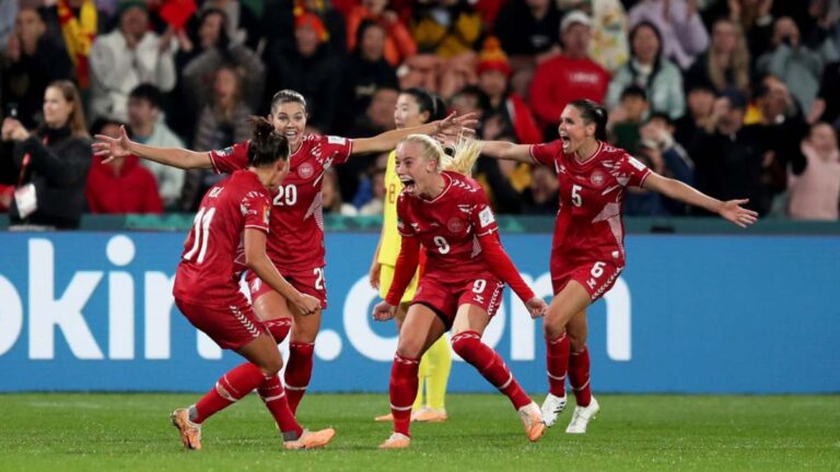 Un gol de último minuto da el triunfo a Dinamarca sobre China