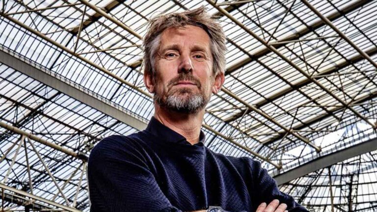 Ajax sobre el estado de salud de Edwin van der Sar: “No está en peligro de muerte”