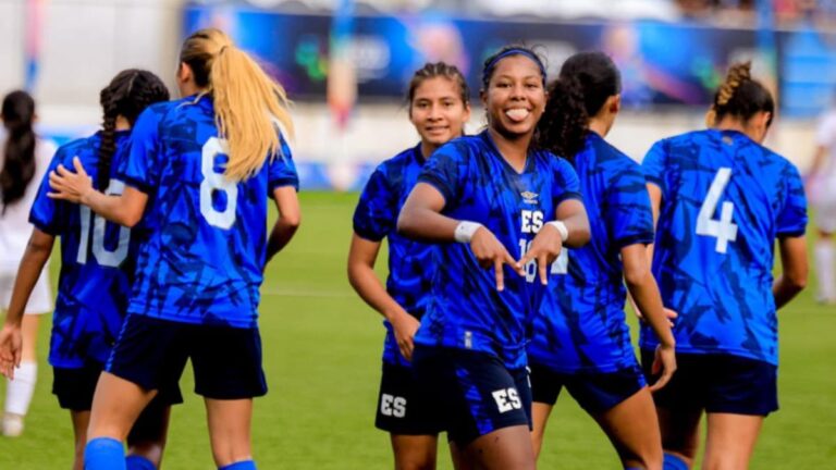 ¡El Salvador se queda con la medalla de bronce en el fútbol femenil!