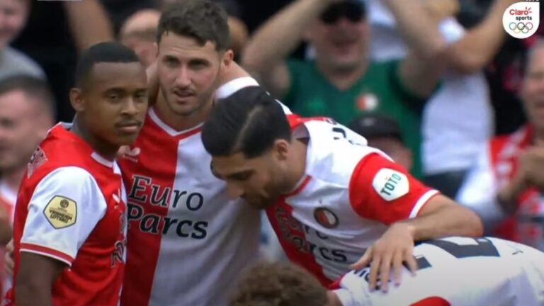 Santi Giménez brilla en la victoria ante el Benfica y el Feyenoord se declara listo para la Eredivisie