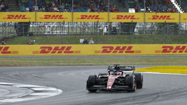 Checo Pérez sube por descalificación de Valtteri Bottas de la Qualy del GP de Gran Bretaña