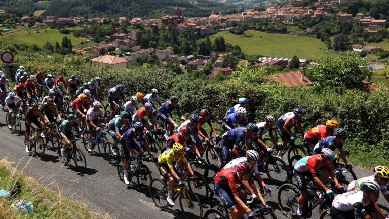 Etapa 14 del Tour de Francia, en vivo: Daniel Martínez se mete en la fuga