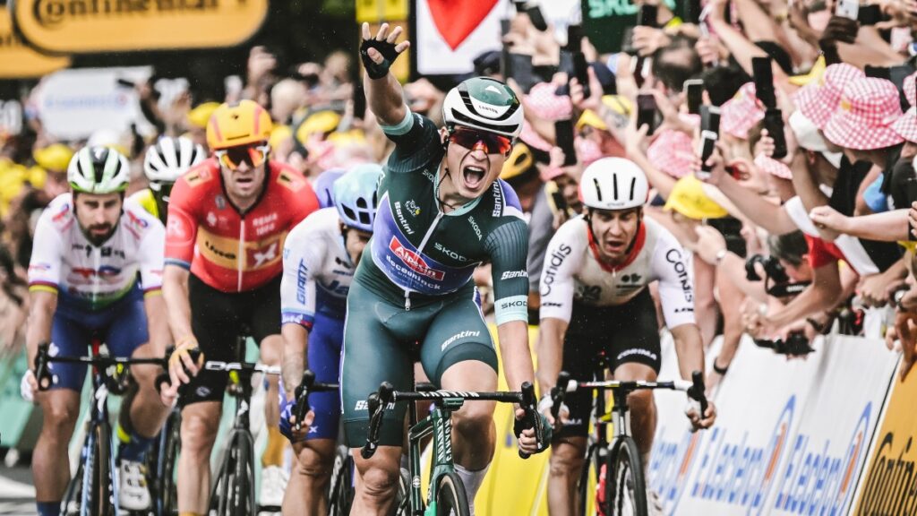 Jasper Philipsen gana la etapa 11 del Tour de Francia.