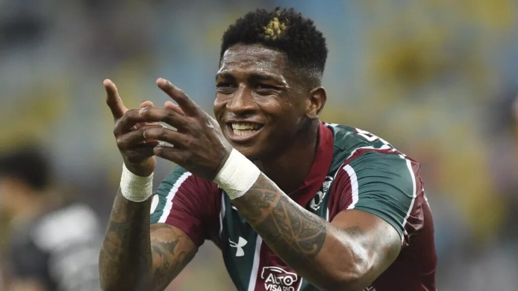 Yony González, a falta de los exámenes médicos, regresa a Fluminense.