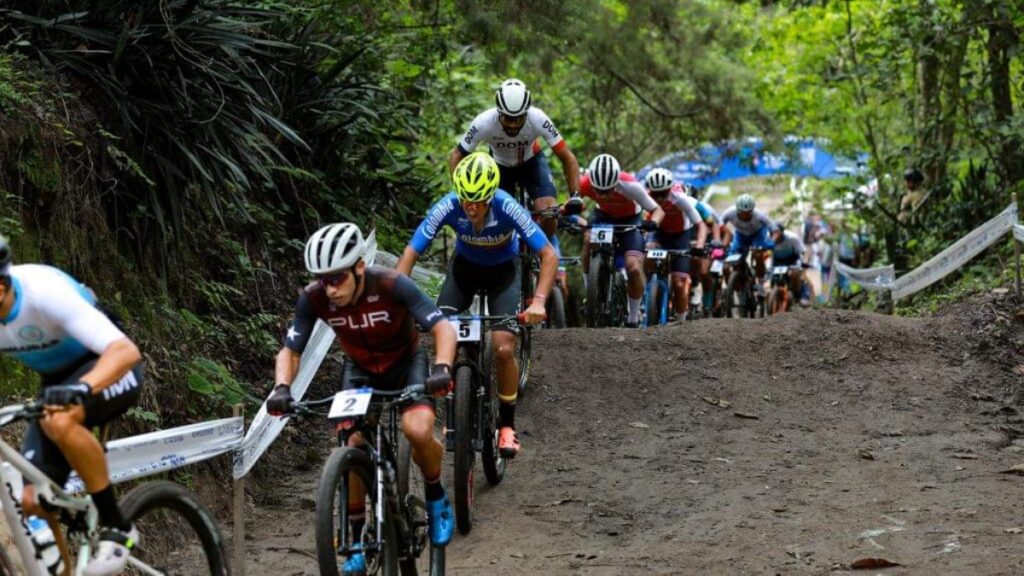 Jhonatan Botero, oro en el ciclismo MTB, cross country masculino.