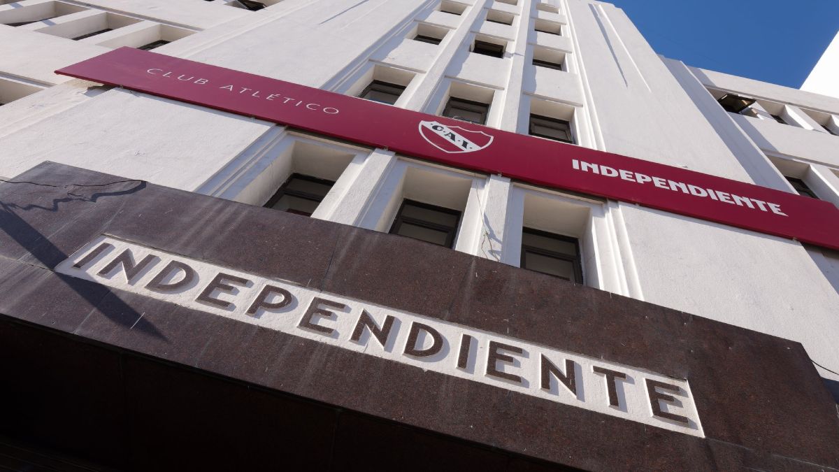 América llegó a un acuerdo de pagos con Independiente para saldar la deuda  pendiente