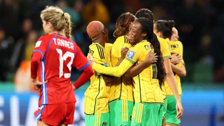 Jamaica logra su primera victoria en un Mundial Femenil y elimina a Panamá