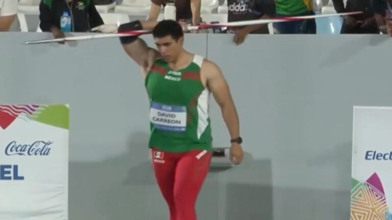David Carreón gana la medalla de plata en lanzamiento de jabalina