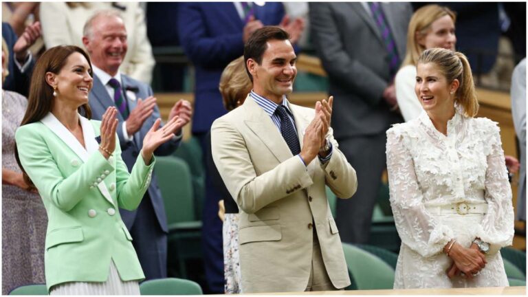 Roger Federer recibe una conmovedora ovación de pie en Wimbledon