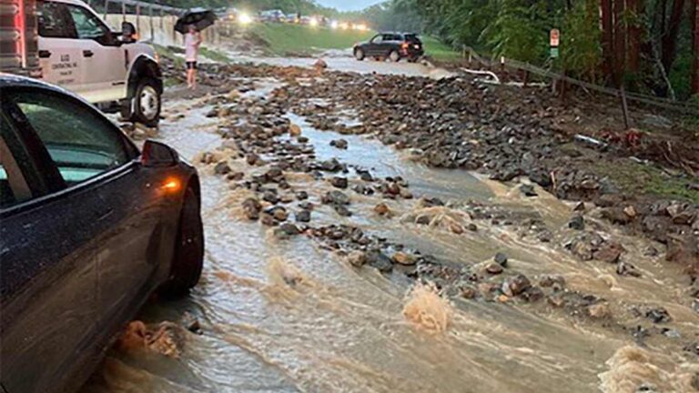 Al menos una persona muerta tras fuertes lluvias en Nueva York; declaran estado de emergencia