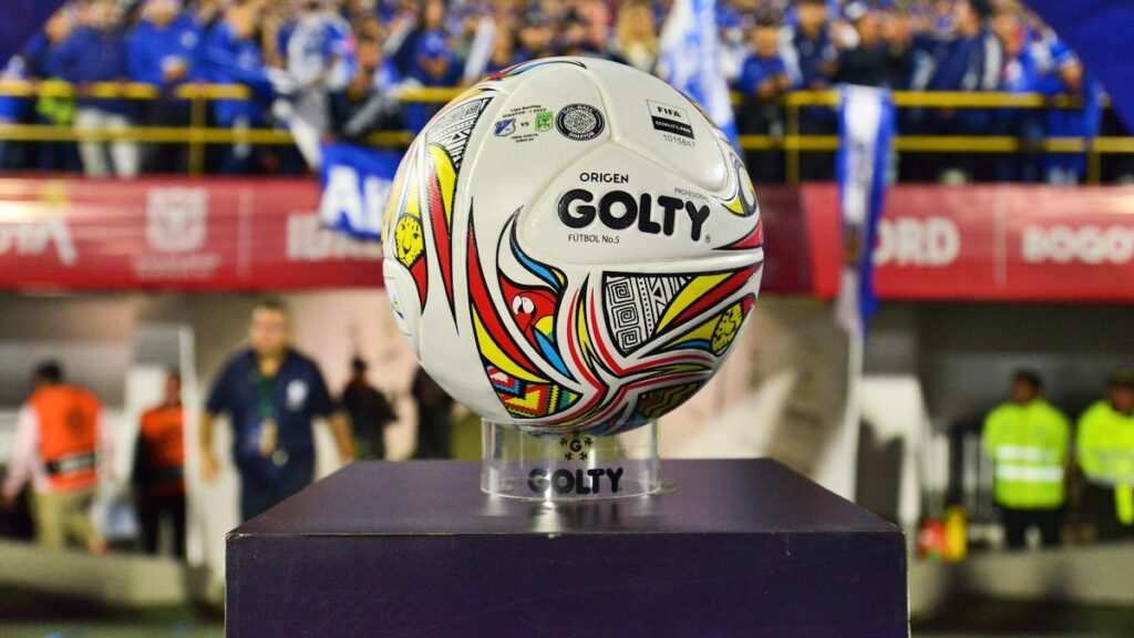 Balón de la Liga BetPlay Dimayor. - Vizzor Image.