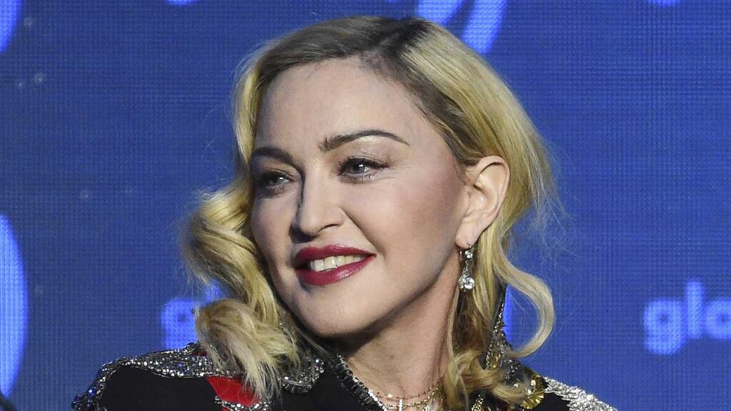Madonna se enfoca en recuperar la salud y en cumplir con su gira. AP