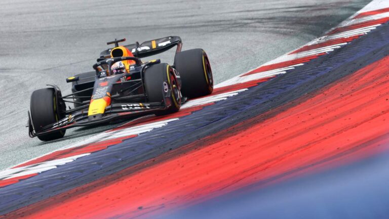 Max Verstappen se lleva histórico triunfo en el Gran Premio de Austria y Checo Pérez remonta al tercer lugar