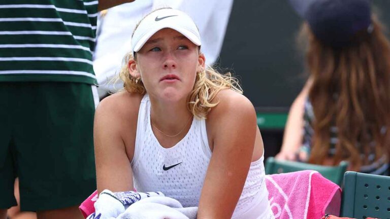 ¡Entre lágrimas! Se termina el sueño de Wimbledon para Mirra Andreeva