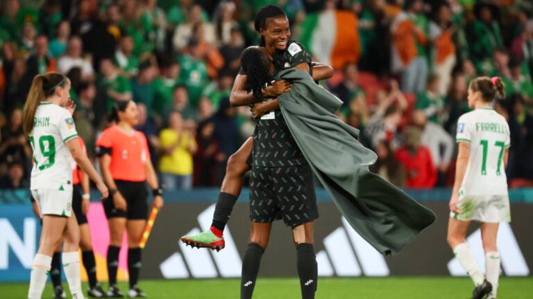 Nigeria empata con Irlanda y avanza a octavos del Mundial femenino