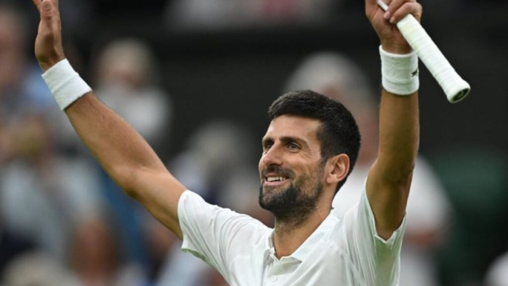 Djokovic celebra la victoria. - @Wimbledon.