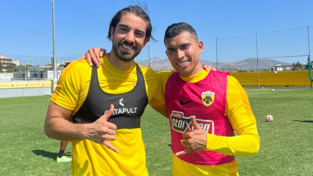 Orbelín Pineda y Rodolfo Pizarro se reencuentran en el AEK