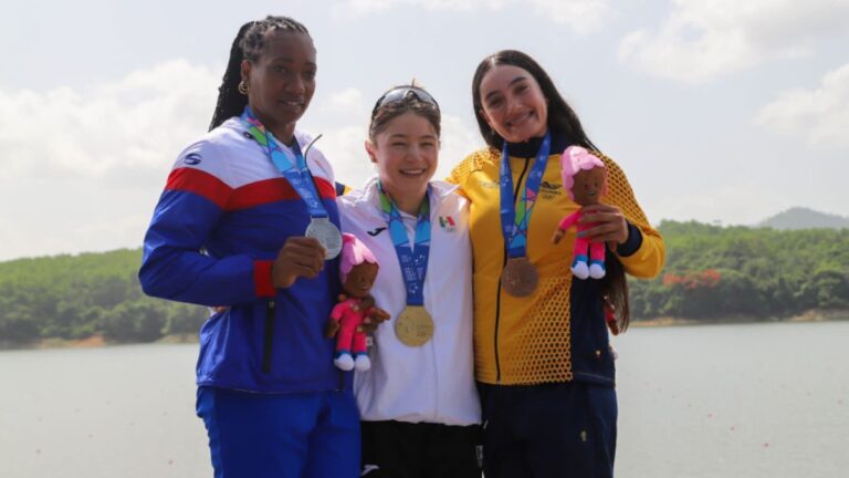 Beatriz Briones se cuelga el oro en la final de kayak individual 500m