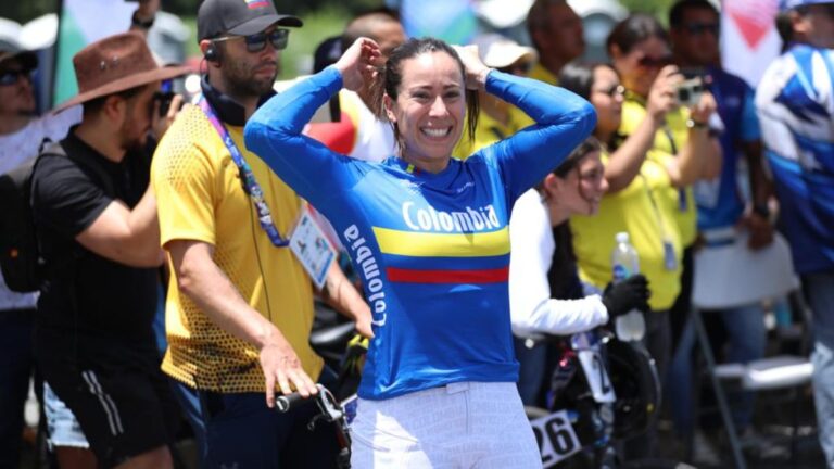 Mariana Pajón vuela en la contrarreloj y pisa fuerte en la final del BMX en los Panamericanos