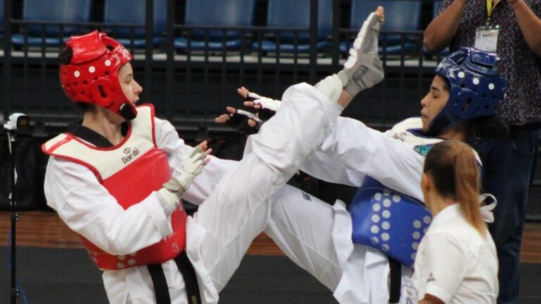 Leslie Soltero e Iker Casas se quedan con la medalla de bronce en el taekwondo
