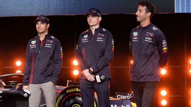 Red Bull sigue confiando en Checo Pérez pese a la mala racha: no piensa reemplazarle con Daniel Ricciardo